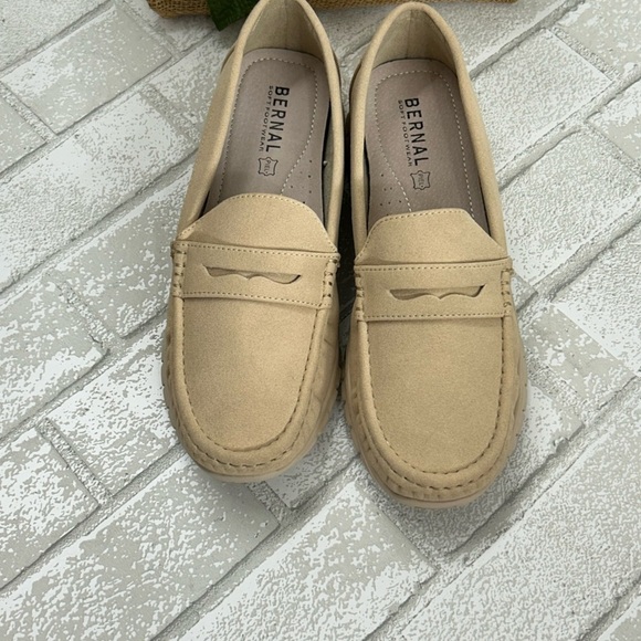 Shoes - Women's Tan Loafers